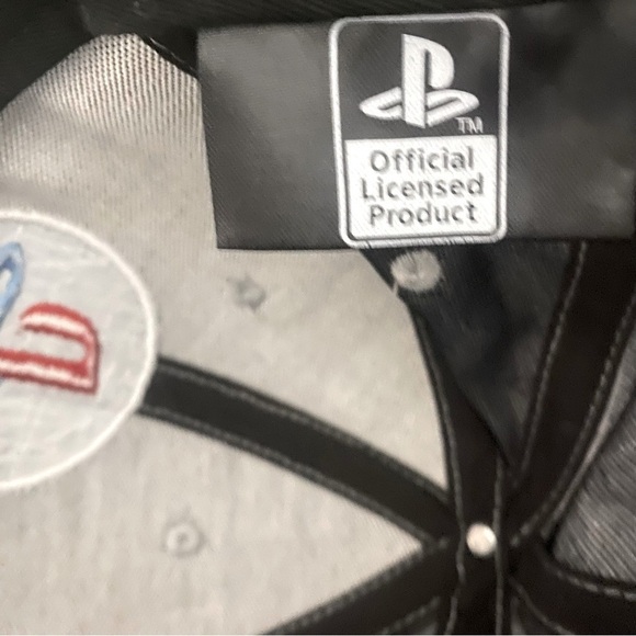 Play Station Baseball Cap Hombre Gray Logo SnapBack Adjustable Geek Cap OS EUC - Picture 2 of 9